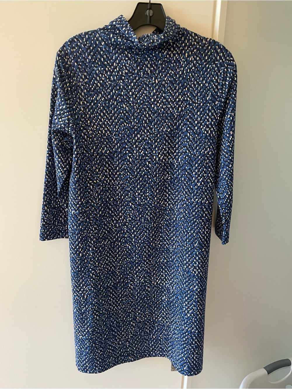 J. McLaughlin Navy and White Printed Mock-Neck Long-Sleeve Dress